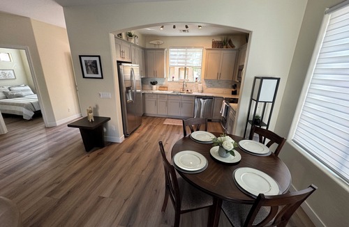 Fincher Farms House | Opuluxe Chic Relaxing Stay Haven
