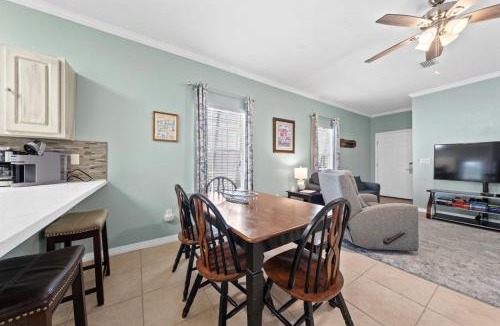 Orange Beach House | Orange Beach Villas - Dockside by Youngs Suncoast