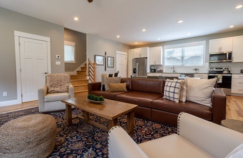 Woodfin Villa | Orange Blossom | Asheville Villa with Hot Tub