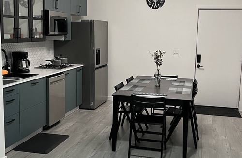 North Central Omaha House | OranGe DeLuxe - No Cleaning Fee, Centrally Located.