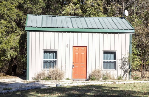 Whitesboro Cabin | Orange Door Cabin 2 - Swim and Fish!