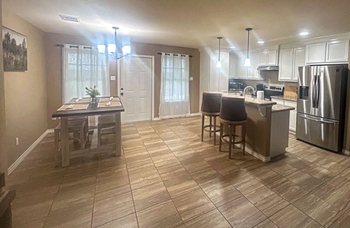 Orange Grove House | Orange Grove Country Home, 3-bedroom/2 bath