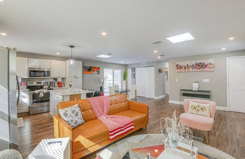 Orange Park House | Orange Park Home w/Private Pool & Grill!