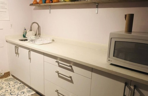 Lawrence Park House | Orange room