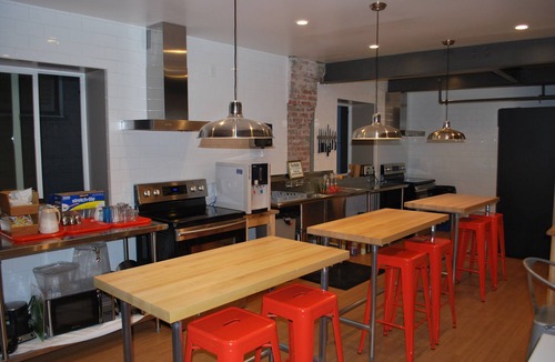 Theater District Hostel | Orange Village Hostel