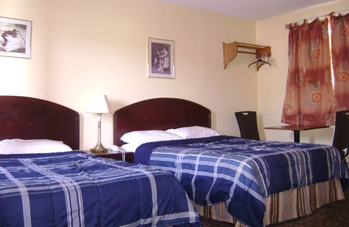 Mono Hotel | Orangeville Motel