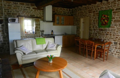 Saint-Pierre-la-Vieille House | Orbigny Vakantiewoningen