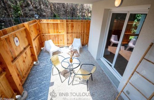 Castelnau-d'Estretefonds Apartment | ORBIS - "Le Chic Castel'nid" - Clim - Parking - Terrasse - WiFi