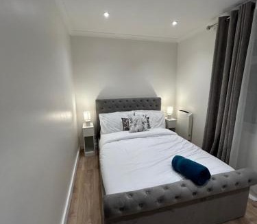 Horley Apartment | Orbit guest house