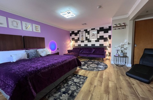 Somerset Hotel | Orbits Inn