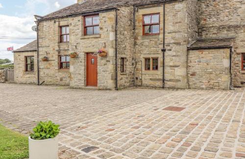 Fourstones Near Bentham House | Orcaber Farmhouse