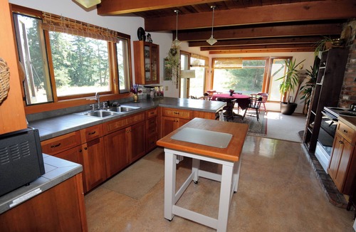 Olga House | Orcas charm @ Cherry Hill