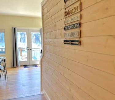 Deer Harbor Apartment | Orcas Island Beachside Cottage