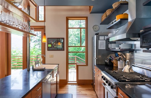 Eastsound Cabin | Orcas Island, Cedar Sunrise #222