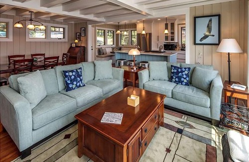 Eastsound House | Orcas Island, Juniper House #212