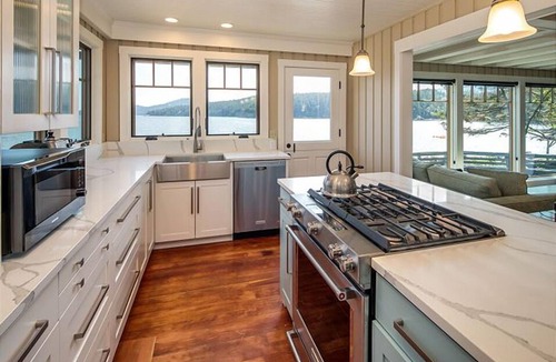 Eastsound House | Orcas Island, Juniper House #212