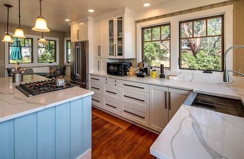 Eastsound House | Orcas Island, Juniper House #212