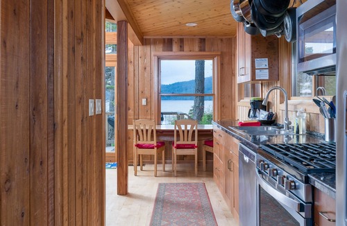 Eastsound House | Orcas Island, Panorama Point #214