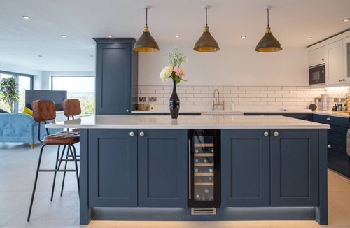 Cropthorne House | Orchard Barn - 4 BD Barn Conversion with Stunning Views