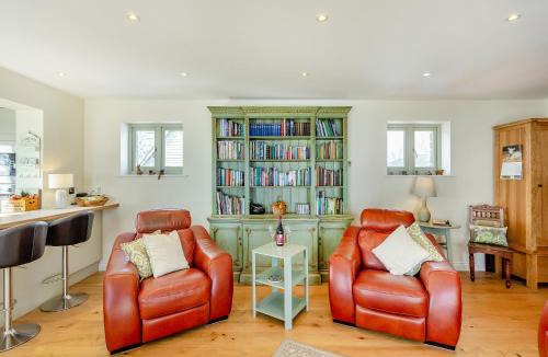 Tirabad House | Orchard Barn