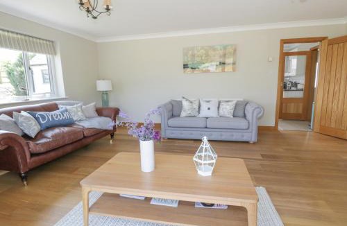 Halkyn House | Orchard Cottage