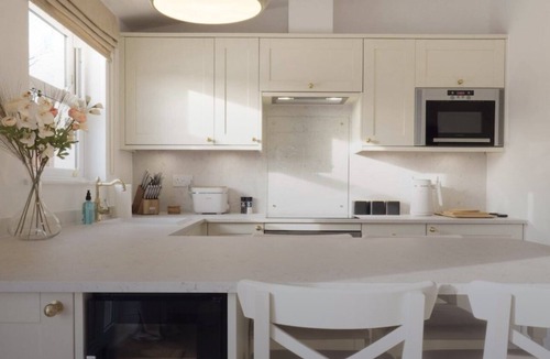 Etchinghill House | Orchard Cottage