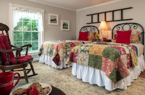 Lovingston Bed & Breakfast | Orchard House B&B