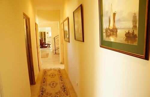 Salernes Villa | Orchard House