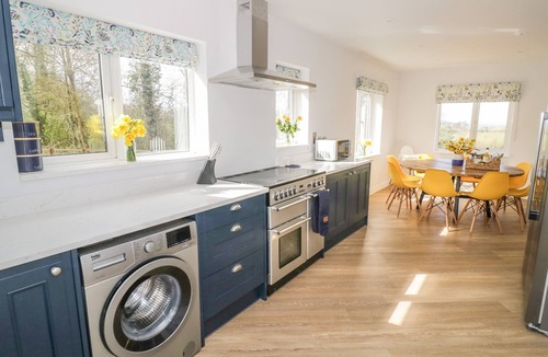 Little Cowarne Cottage | Orchard House