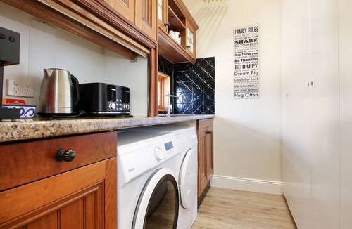 Beechworth House | Orchard House - Gorge Views