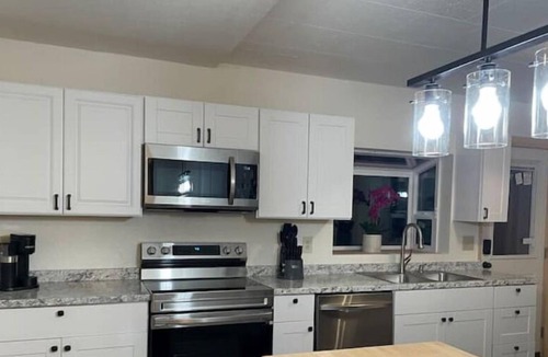 Kettle Falls Cottage | Orchard living for a day & more