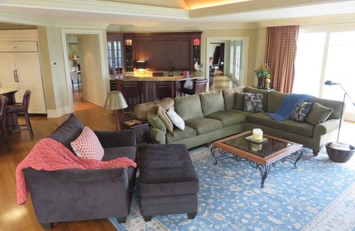 East Lyme House | Orchard Manor Estate