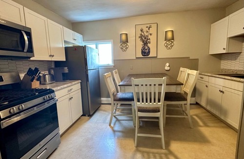 Orchard Park Apartment | Orchard Park Apartment Two Miles from Buffalo Bills Highmark Stadium