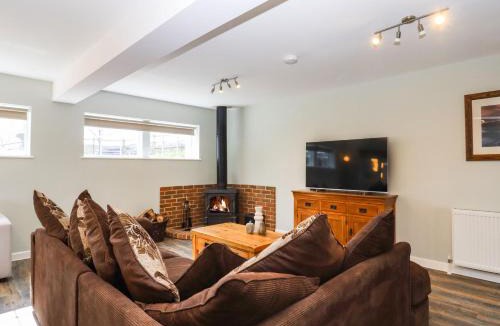 Paddock Wood House | Orchard Retreat