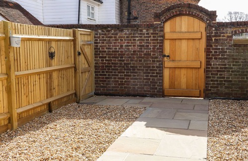 Paddock Wood Cottage | Orchard Retreat