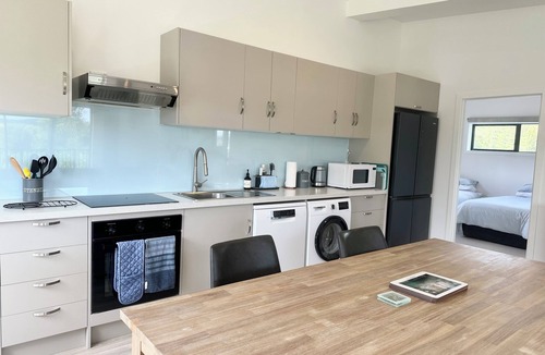 Gisborne Apartment | Orchard View Apartment