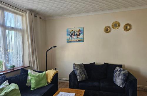 Cray Valley West House | Orchards in Orpington