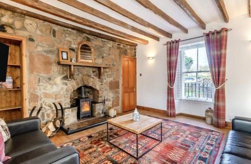 Invergordon House | Ord Cottage