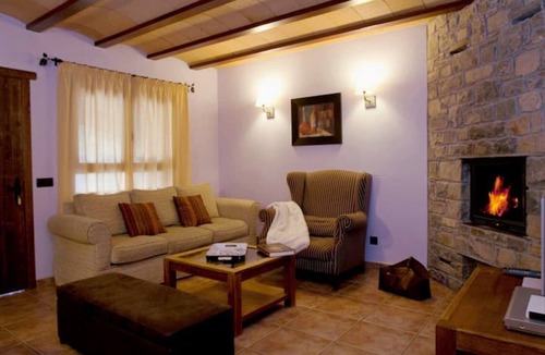 Puertolas Cottage | Ordesa Houses - Lavender House