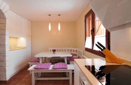 Puertolas Cottage | Ordesa Houses - Oak House