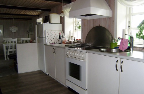 Ronbjerg House | Ørding/Øster Assels. Charming holiday house w/view over the fjord.