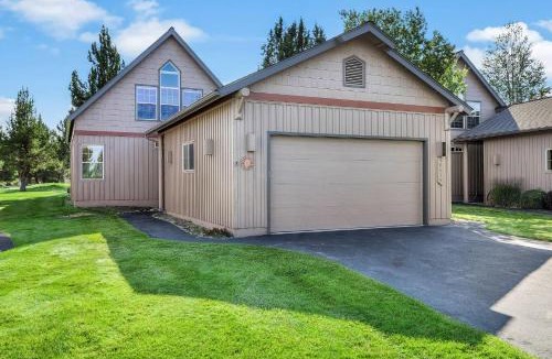 Redmond House | Oregon Chalet