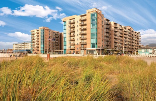 Seaside Gilbert District Resort | Oregon coast's most breathtaking waterfront!