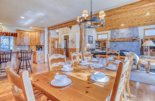 Deer Park House | Oregon Loop 1 - Meredith Lodging