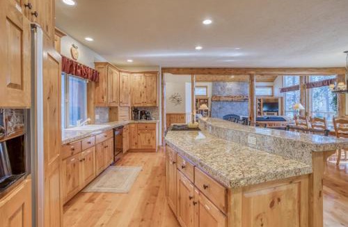 Deer Park House | Oregon Loop 1 - Meredith Lodging