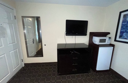 Lakeview Hotel | Oregon Trail Inn and Suites