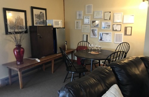McMinnville House | Oregon Wine Zimmer
