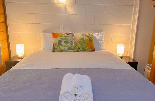 Orewa Hotel | Orewa Motor Lodge