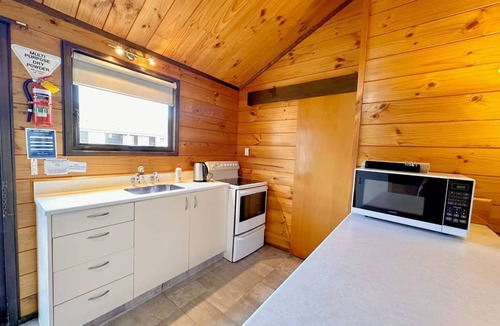 Orewa Hotel | Orewa Motor Lodge