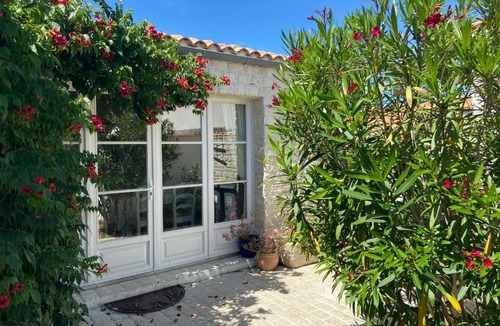 Le Bois-Plage-en-Re House | ORIANE Jolie maison proche plage